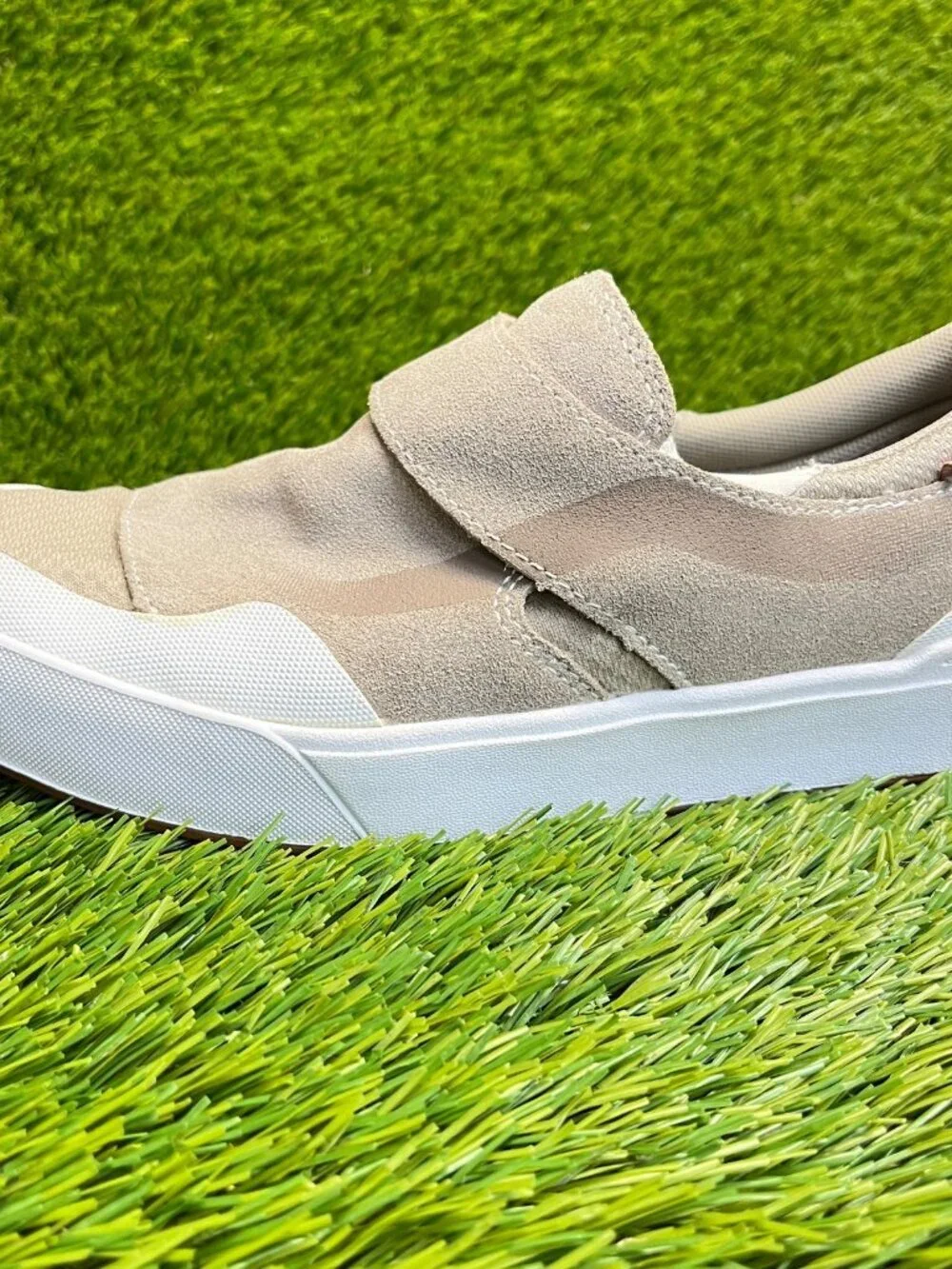 Vans Slip-On EXP Pro Mens Size 8 Beige White Athletic‎ Skateboard Shoes Sneakers